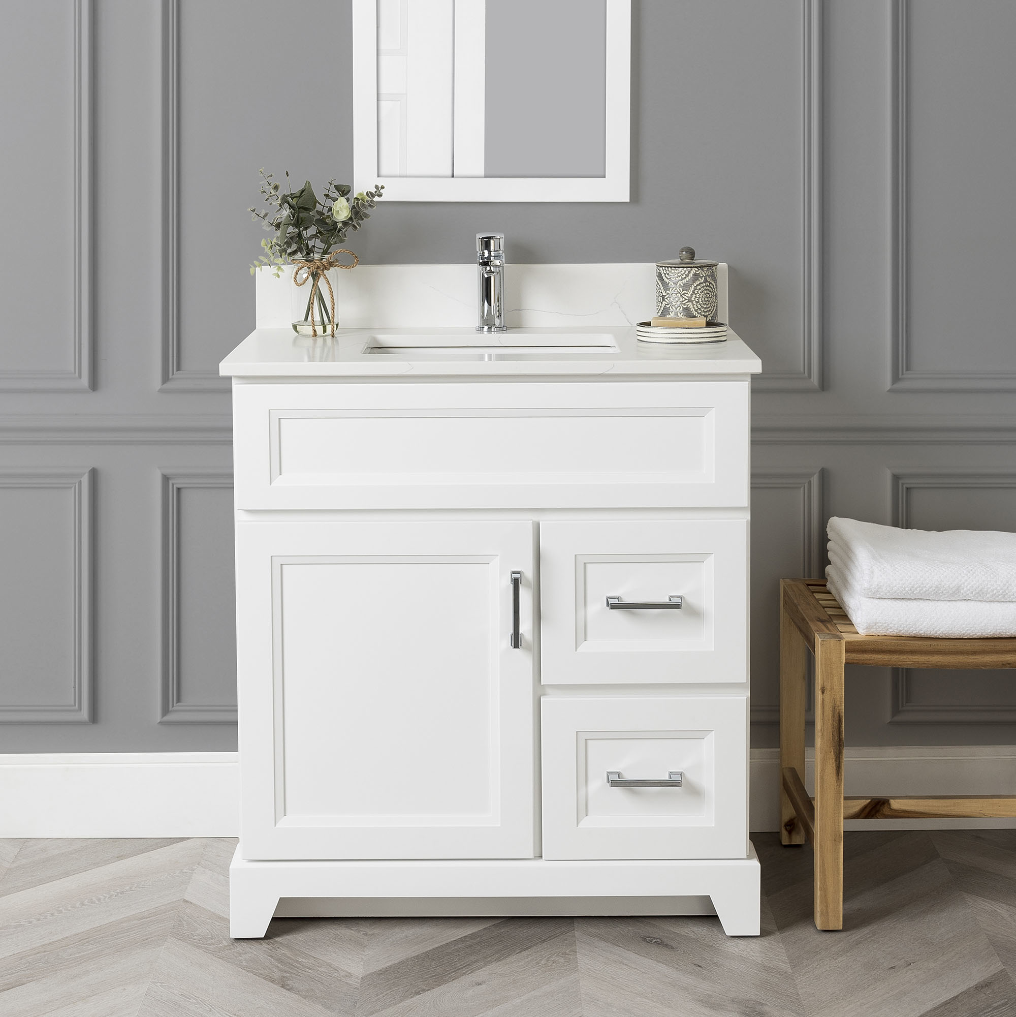 30" Right Drawer White (Bellrose) Vanity
