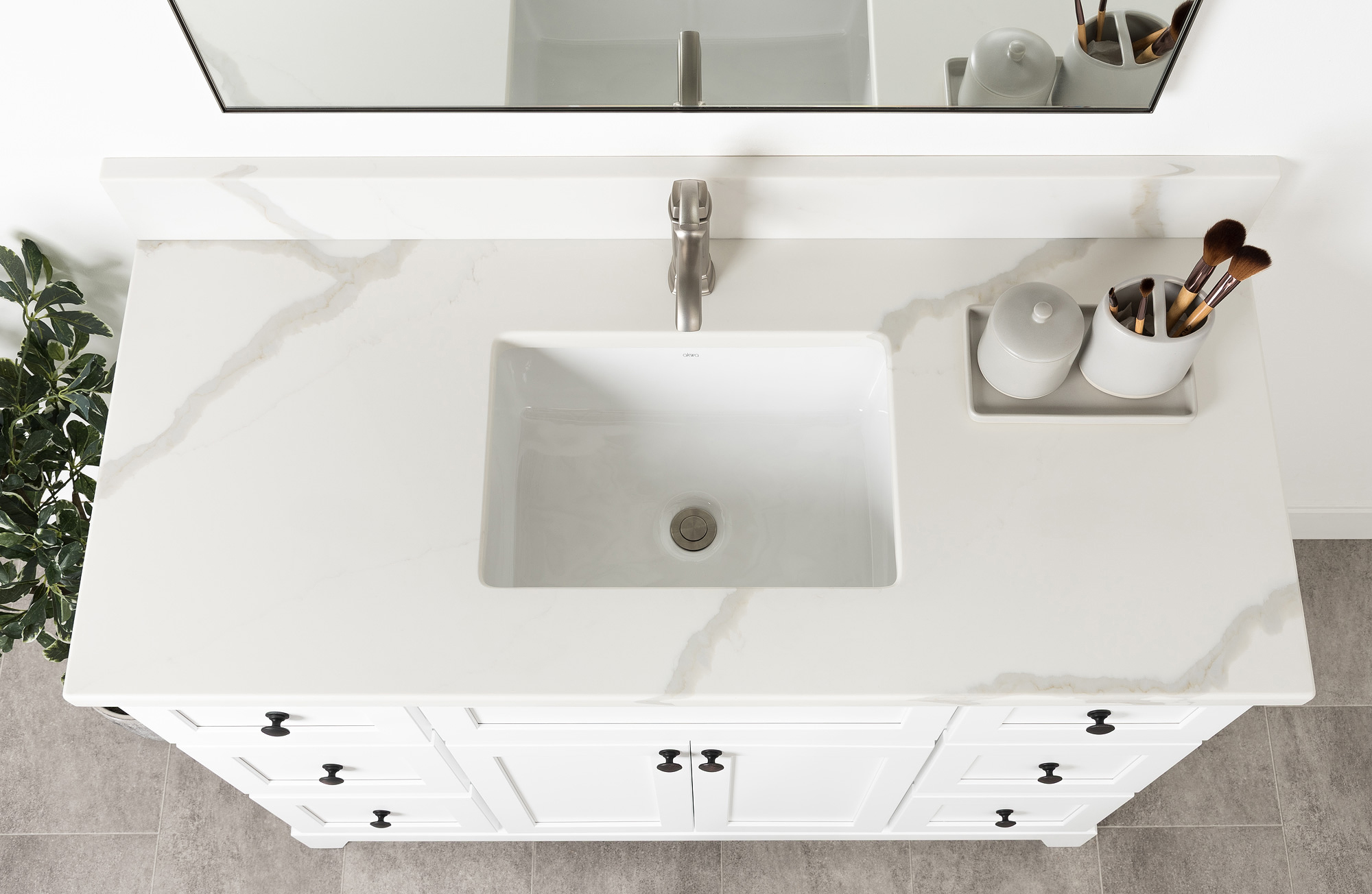 Milano Quartz Hover